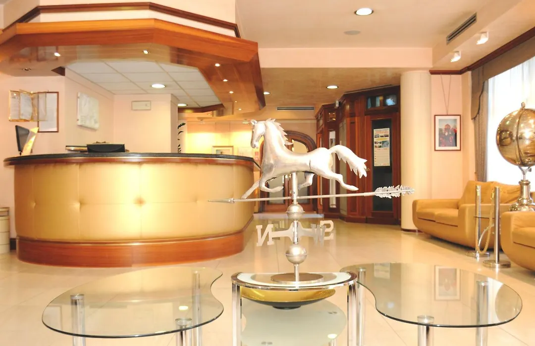 Hotel Mondial-1