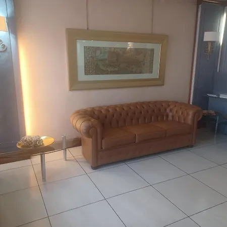 Hotel Mondial-3